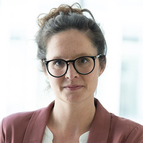 Dr. Johanna Schmidgall